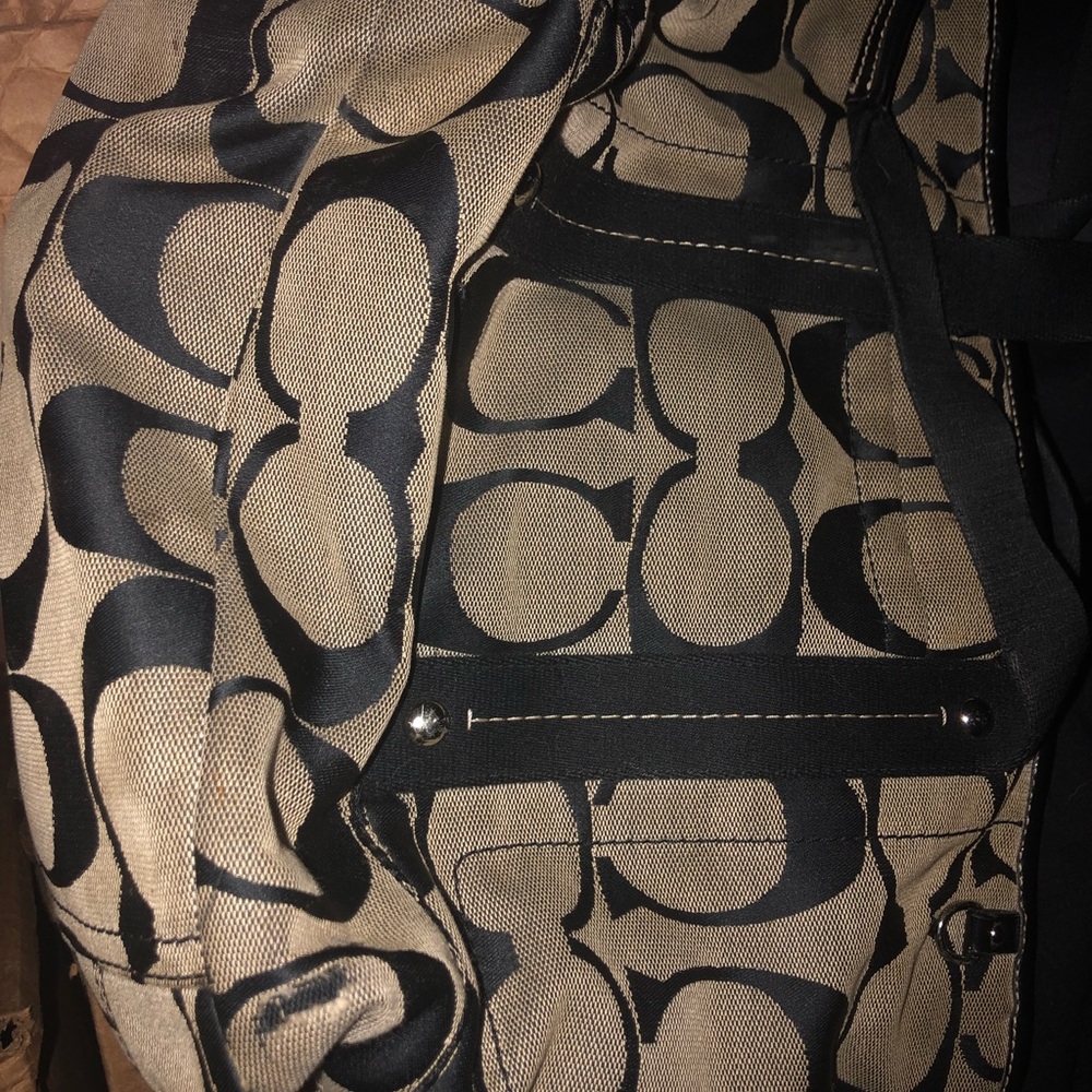 Handbag - Picture 2 of 6